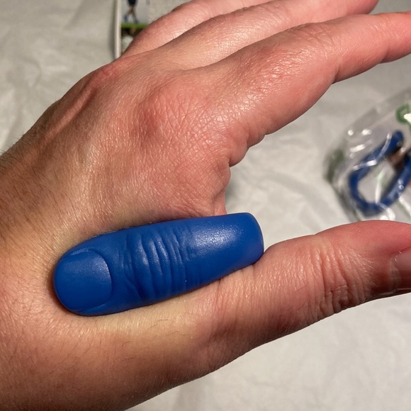 Other - Set of 2 Acupressure Clips relieves tension/migraines, size small